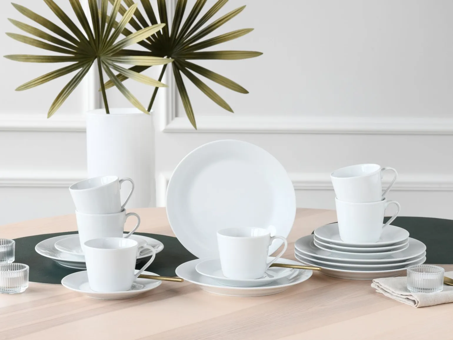 BASE - Kaffeeservice 18-tlg - Weiss