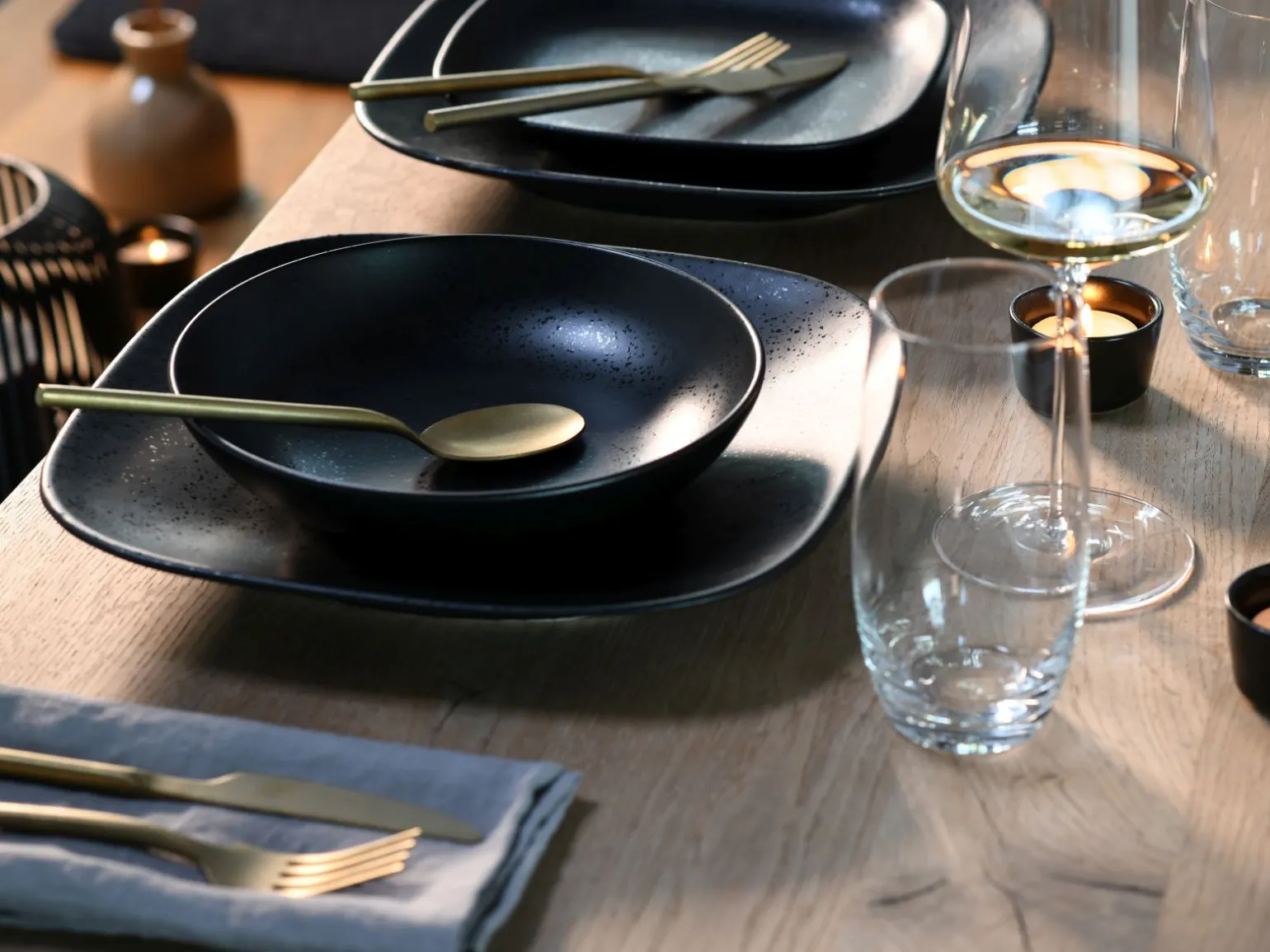 Magic Black Square - Tellerset 12-tlg - Schwarz