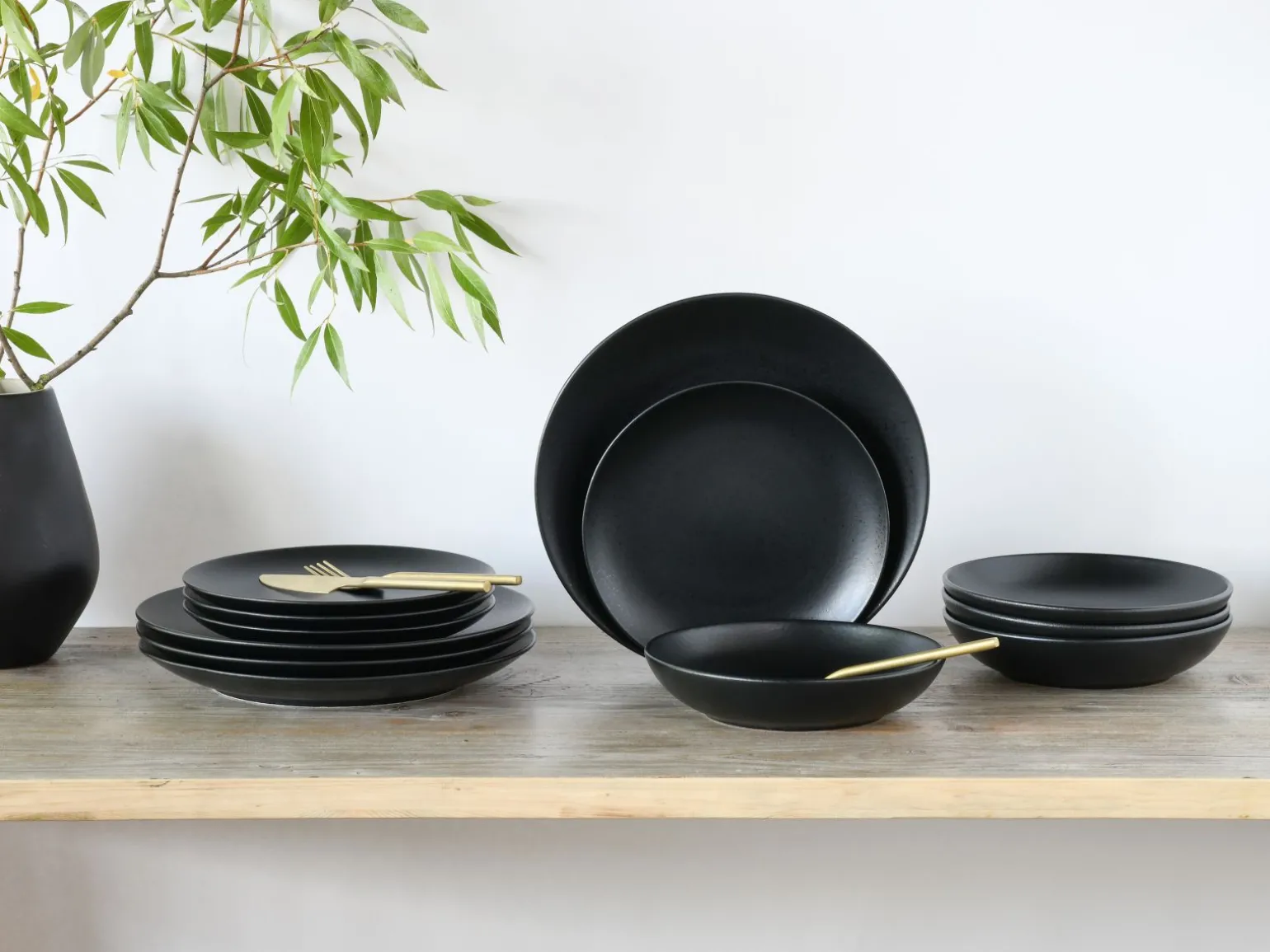Magic Black - Tellerset 12-tlg - Schwarz